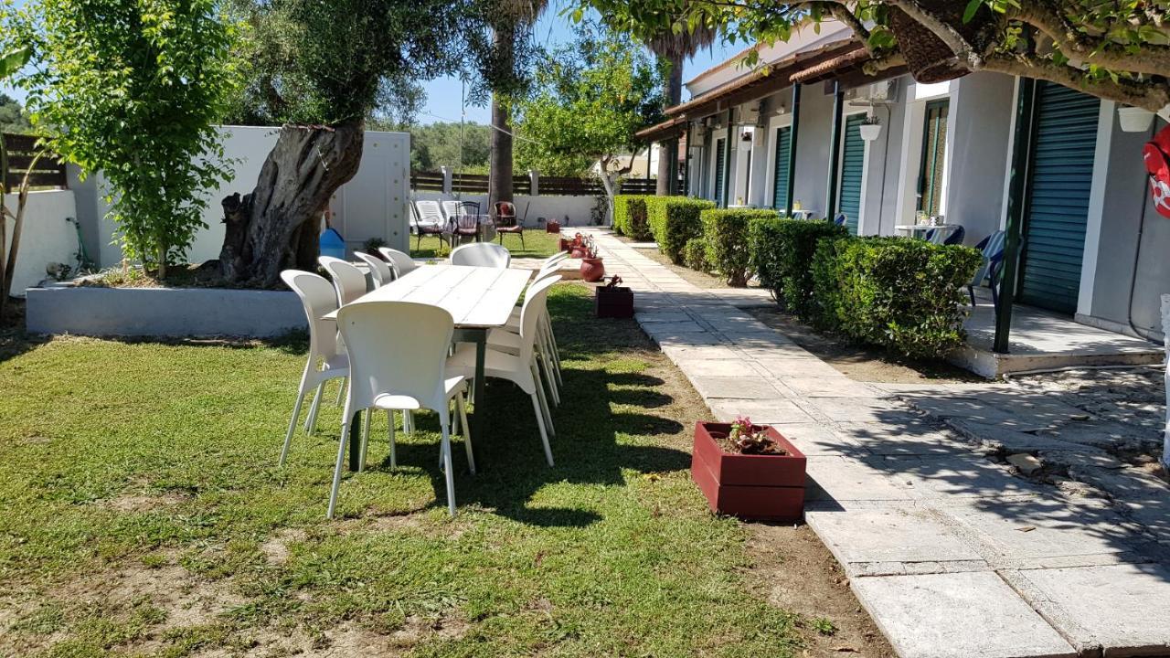 Charming Beach Studios Kavos Exterior photo
